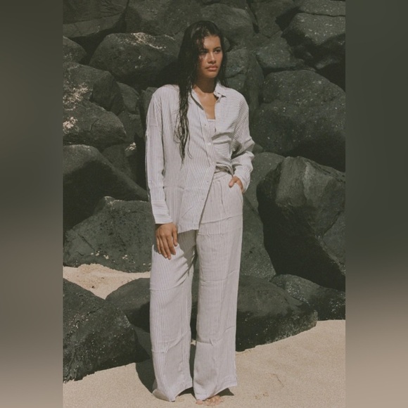 Stone Fox Swim Layla Shirt - Creme/Periwinkle Stripe M/L NEW - Picture 1 of 10